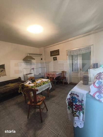 Casă cu 3 camere cu Teren 1435 Mp în Central