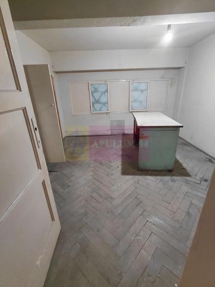 Spațiu comercial, de 105.44999694824 mp, în Basarabia