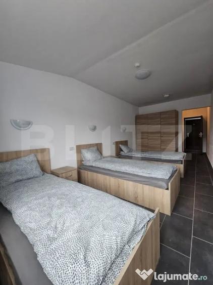 Casă cu 21 camere cu Teren 600 Mp în Dumbrăvița