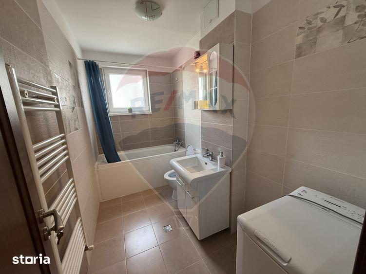 Apartament cu 3 camere decomandat, mobilat în Florești
