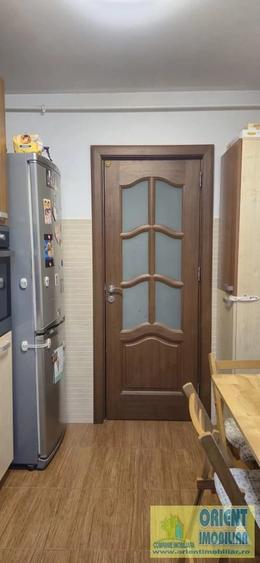 Tomis Nord, apartament 4 camere de vanzare, parter, gaze, mobilat - 16
