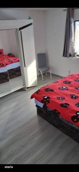 Casă cu 5 camere cu Teren 544 Mp în Mănești
