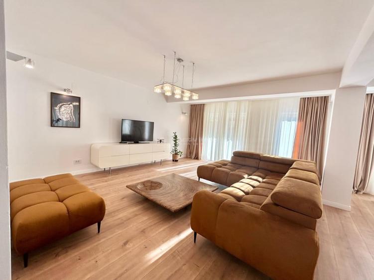 Casă cu 4 camere cu Teren 178 Mp în Central
