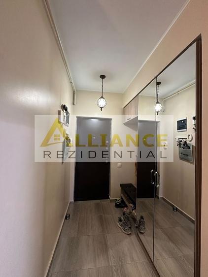 Apartament cu 3 camere decomandat în 1 Decembrie 1918