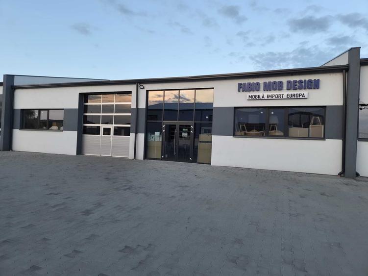 Spațiu comercial, de 400 mp, în Central