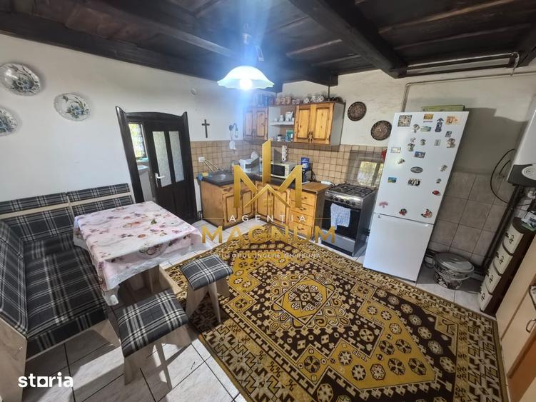 Casă cu 4 camere cu Teren 450 Mp în Central