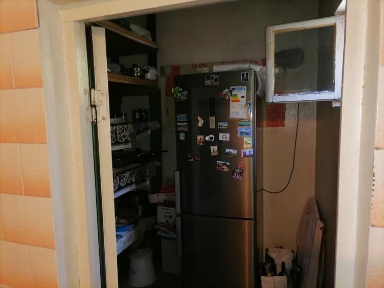 Casă individuală cu 3 camere cu Canalizare în Plevnei