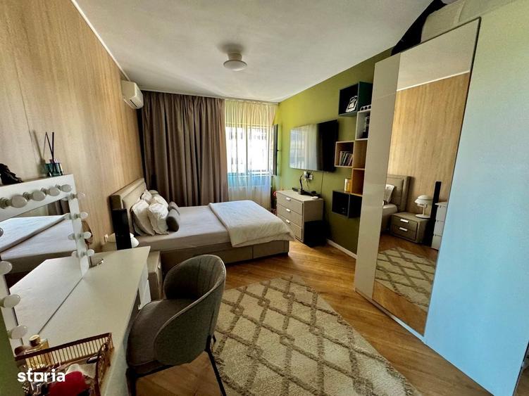 Apartament cu 3 camere decomandat în Sud