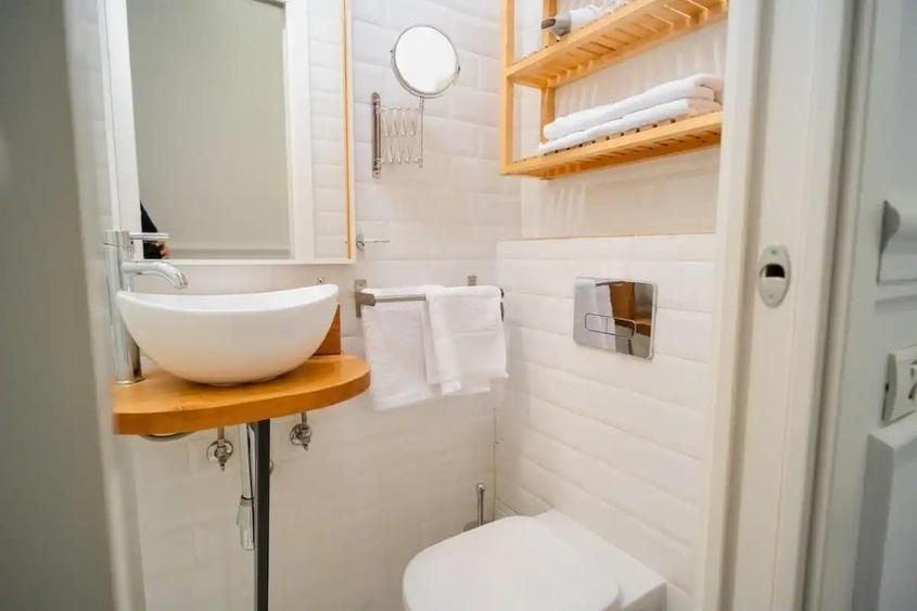 Apartament cu 3 camere decomandat în Universitate