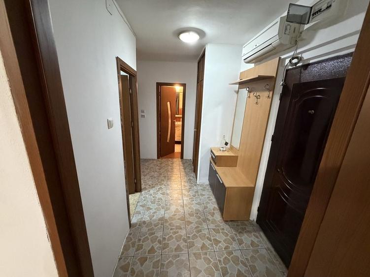 Apartament cu 2 camere decomandat în Dâmbovița