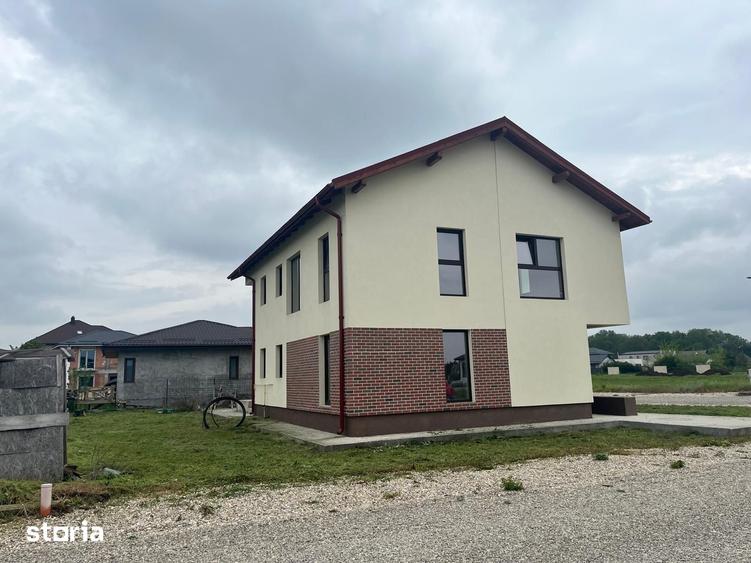 Casă cu 5 camere cu Canalizare în Tărtășești