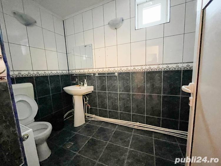 Casă cu 4 camere cu Teren 500 Mp în Central