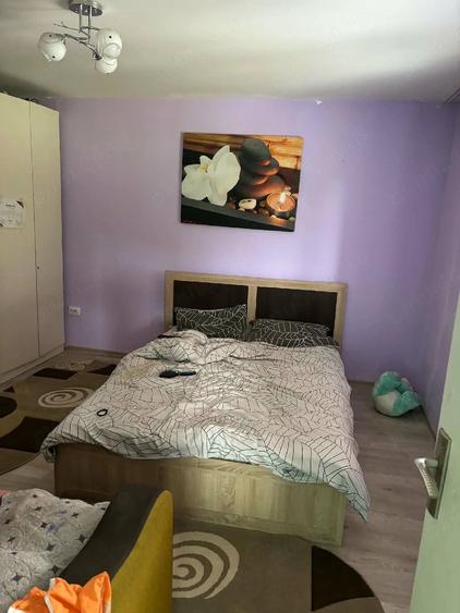 Casă cu Teren 4059 Mp în Olteanca (Glăvile)