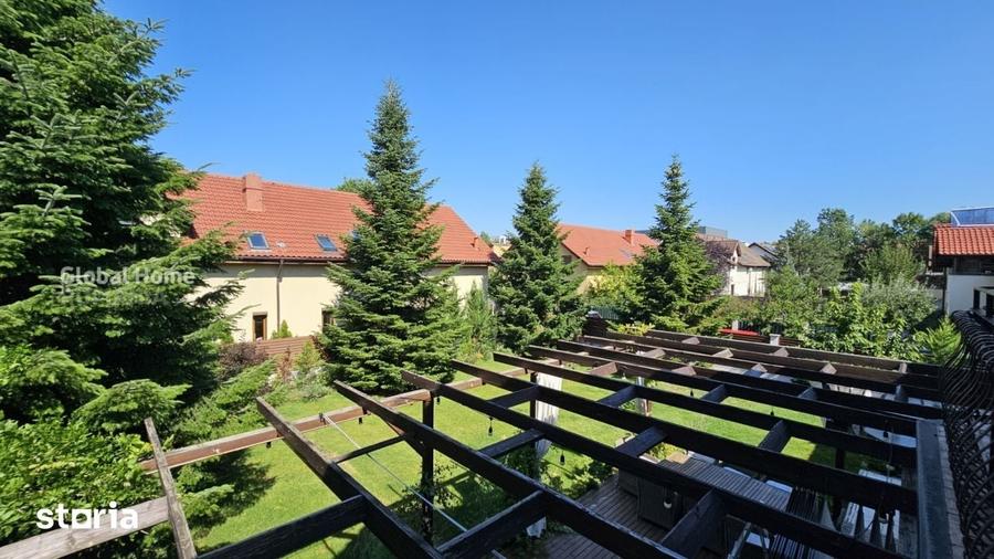 Casă cu 5 camere cu Teren 710 Mp în Central