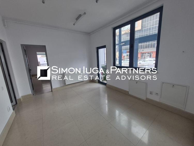Spațiu comercial, de 66.819999694824 mp, în Central