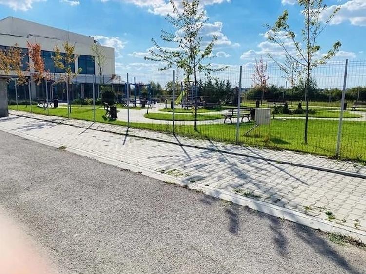 Apartament cu 2 camere semidecomandat în Giroc