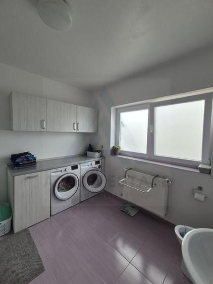 Apartament cu 4 camere decomandat, mobilat în Exterior Sud