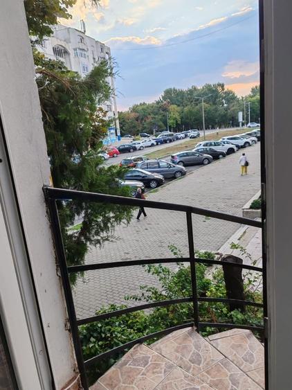 Spațiu comercial, de 120 mp, în Central