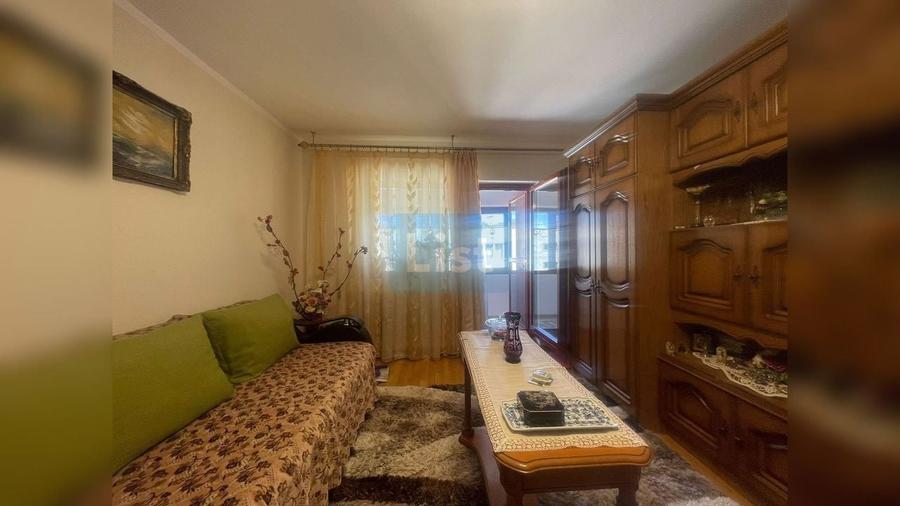 Apartament cu 3 camere decomandat în Luncă