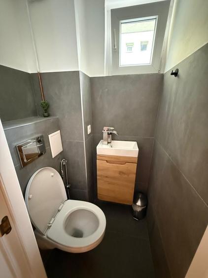 Apartament cu 4 camere decomandat în Dosu Bricii