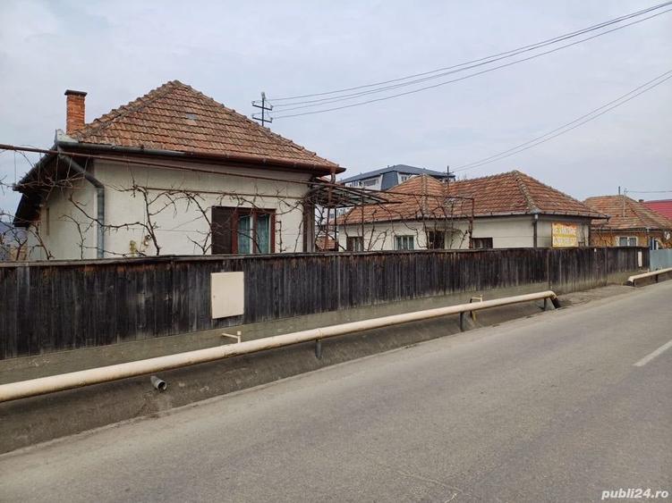 Casă cu 4 camere cu Teren 1900 Mp în Apahida