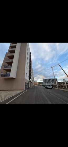Spațiu comercial, de 557 mp, în Florești