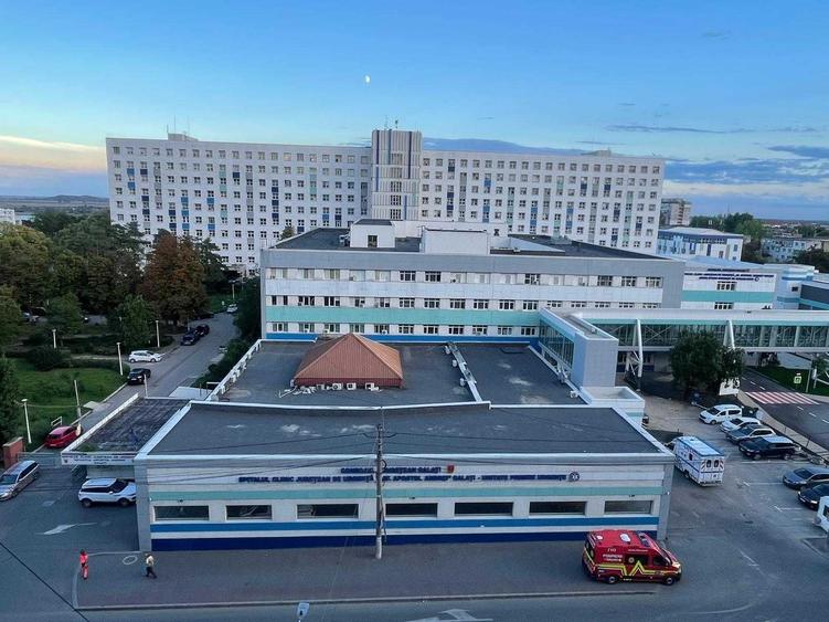 Apartament cu 2 camere decomandat în Micro 18