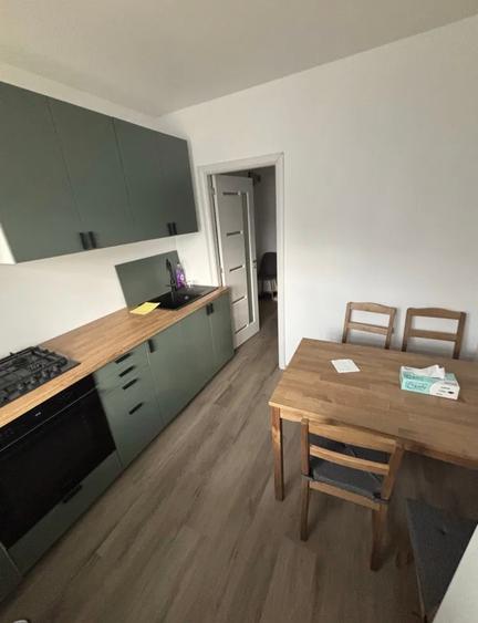 Apartament cu 2 camere semidecomandat în Gorjului
