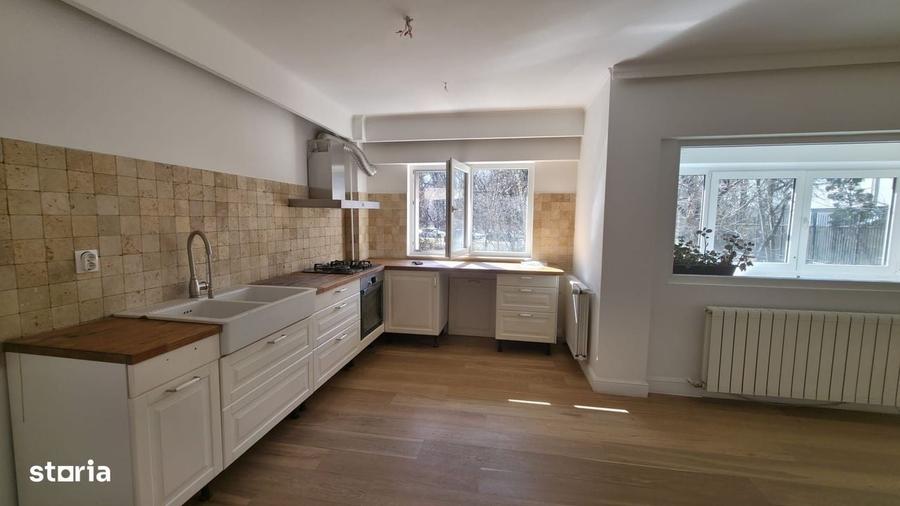 Apartament cu 3 camere în Herăstrău