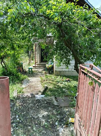 Casă cu Teren 300 Mp în Central
