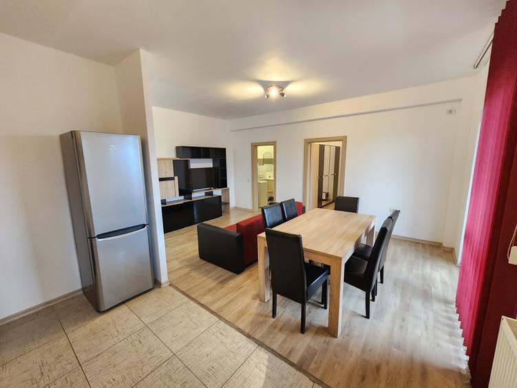Apartament cu 2 camere semidecomandat, mobilat în Lipovei