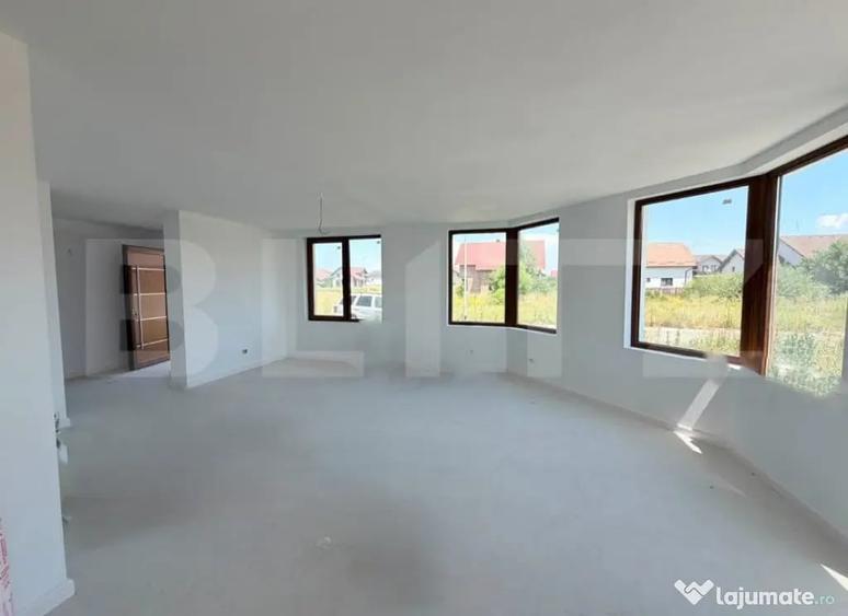 Casă cu 4 camere cu Teren 400 Mp în Central