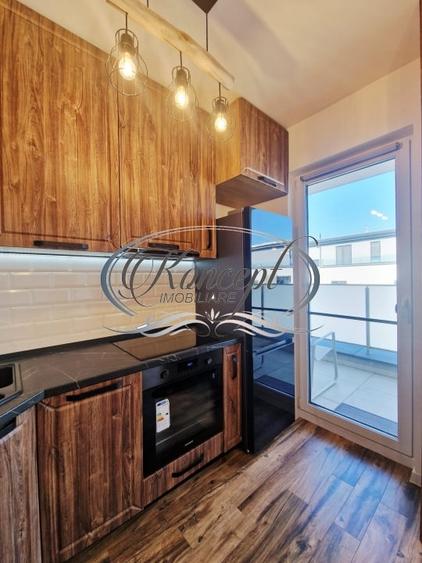 Apartament cu 3 camere semidecomandat, mobilat în Borhanci
