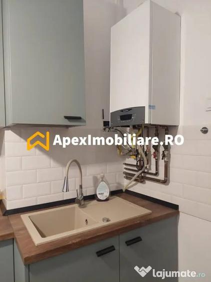 Apartament cu 3 camere semidecomandat în Moșilor