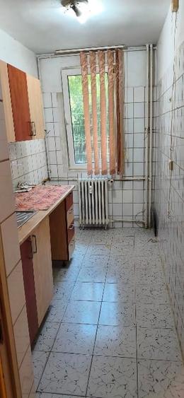 Garsonieră decomandată în Brâncoveanu