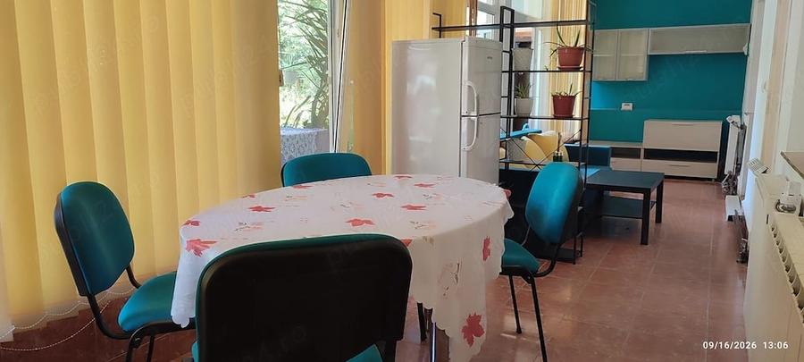 Apartament cu 2 camere decomandat în Complex Studențesc
