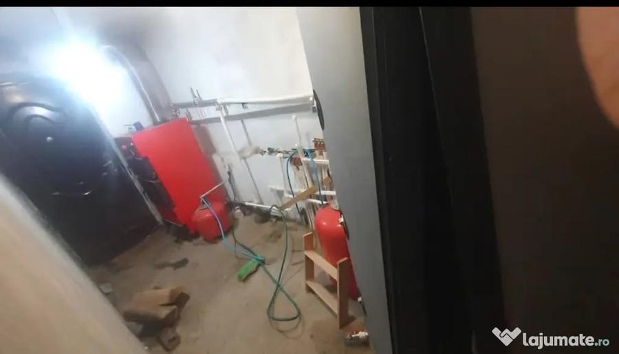 Casă cu 5 camere în Dăbâca