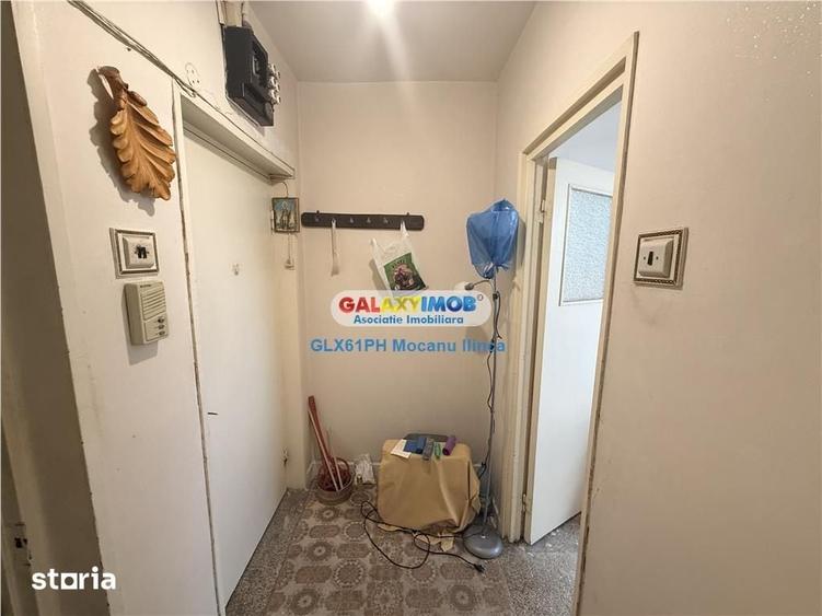 Apartament cu 3 camere semidecomandat în Cina