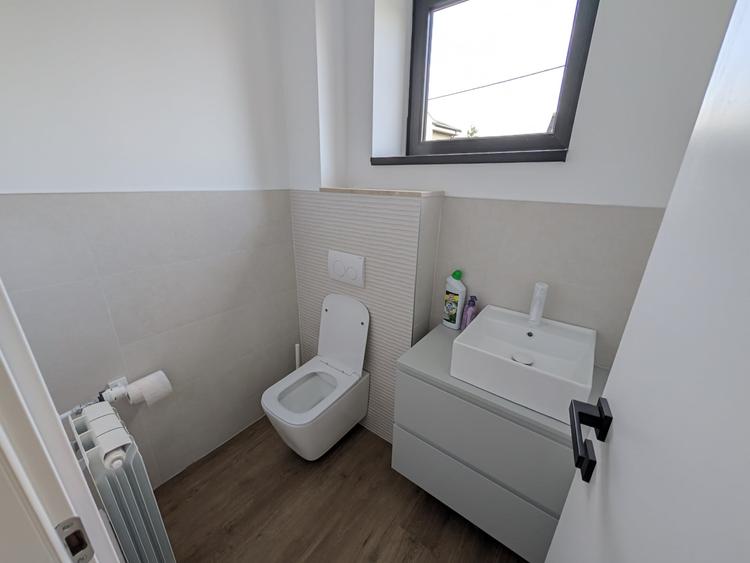 Duplex cu 5 camere cu Canalizare în Otopeni