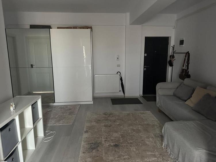 Apartament cu 2 camere semidecomandat în Valea Lupului
