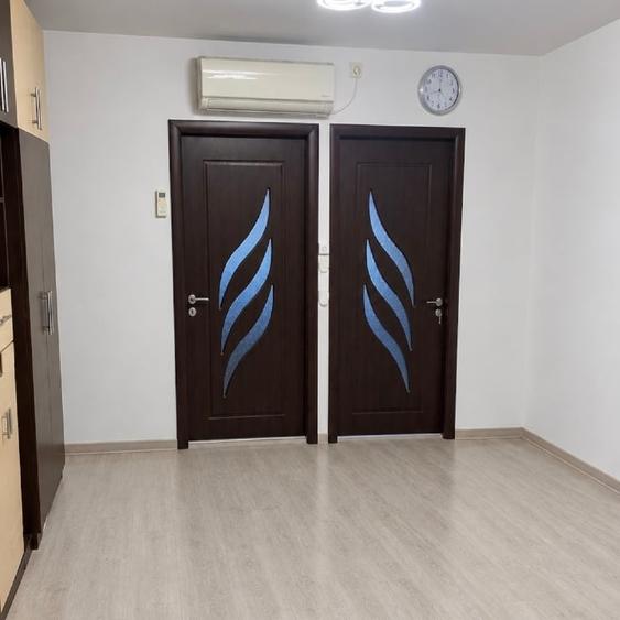 Garsonieră decomandată, mobilată în Micro 3