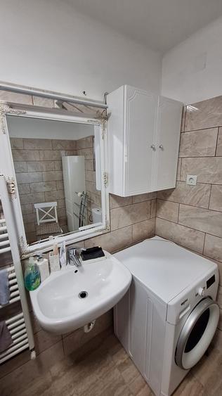 Casă cu 2 camere cu Teren 100 Mp în Central