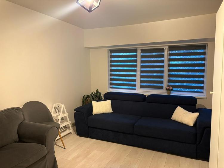Apartament cu 2 camere decomandat în Casa de Cultură
