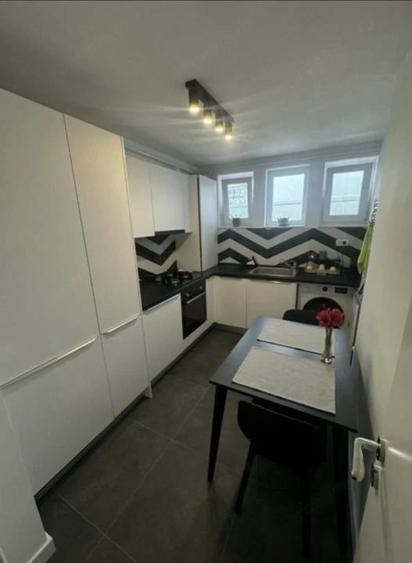 Apartament cu 2 camere semidecomandat în Ultracentral