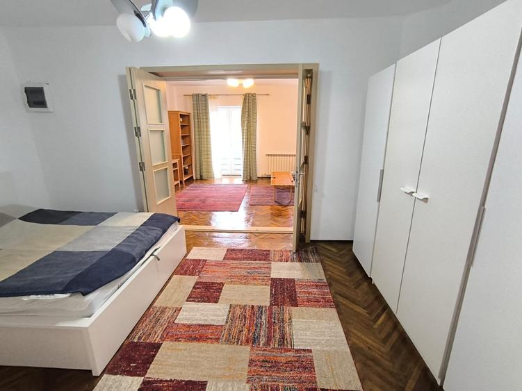 Apartament cu 3 camere, mobilat în Ultracentral