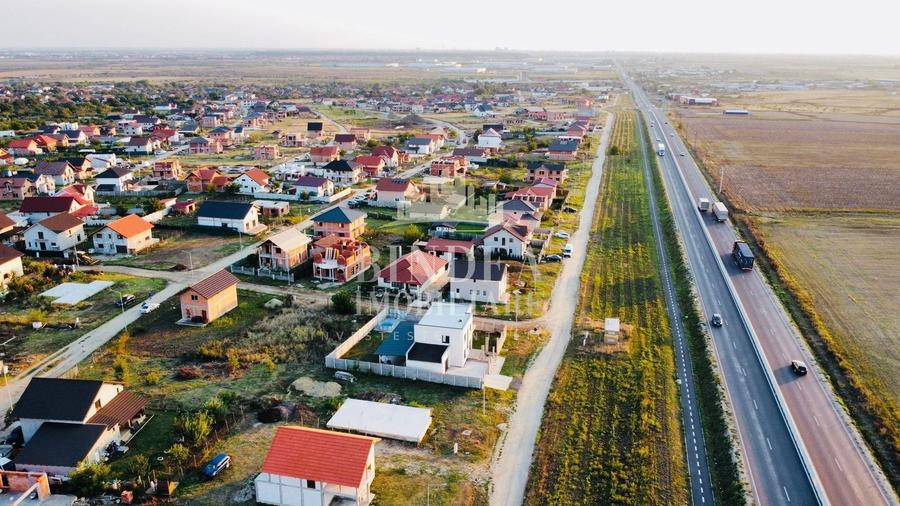 Casă individuală cu 5 camere cu Canalizare în Giarmata