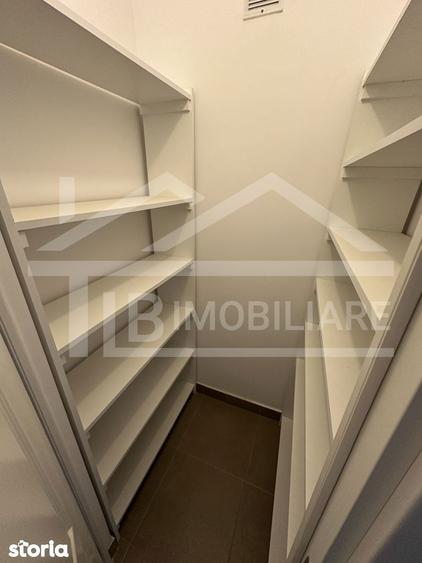 Apartament cu 3 camere în 22 Decembrie 1989