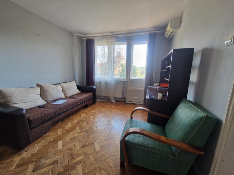 Apartament cu 2 camere semidecomandat în Medicină