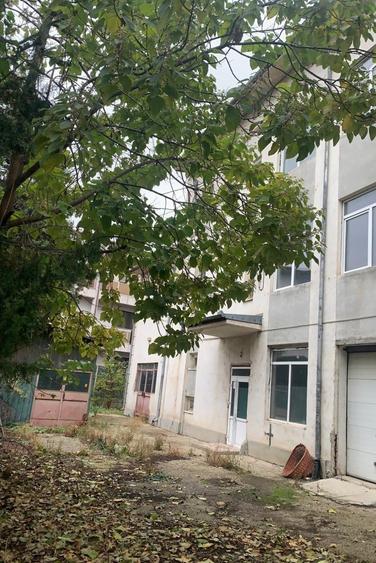 Spațiu industrial, de 920 mp, în Afumați