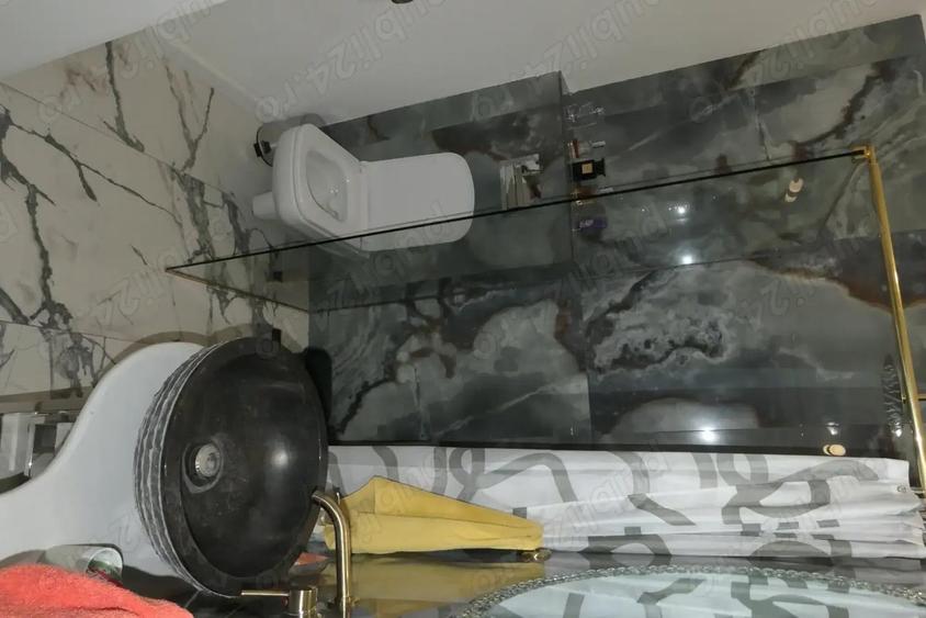 Apartament la casa amenajat modern, complet mobilat, zona Pia?a Mihai Viteazul, et. 1 - 2